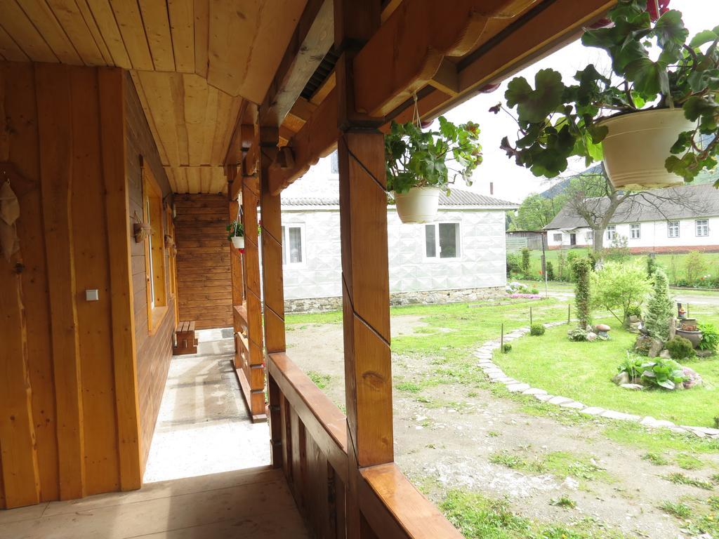 Bilyy Kamin Guest House Tatariv Luaran gambar